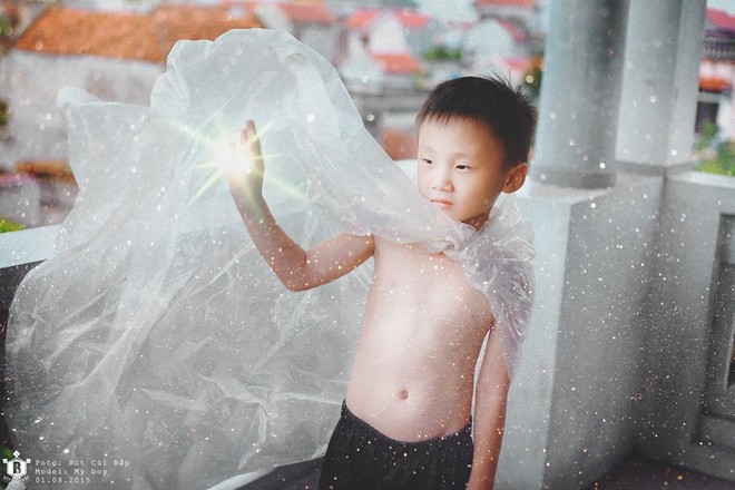 Nó nghĩ mình có phép thuật, với ánh hào quang nó tự tưởng tượng ra.